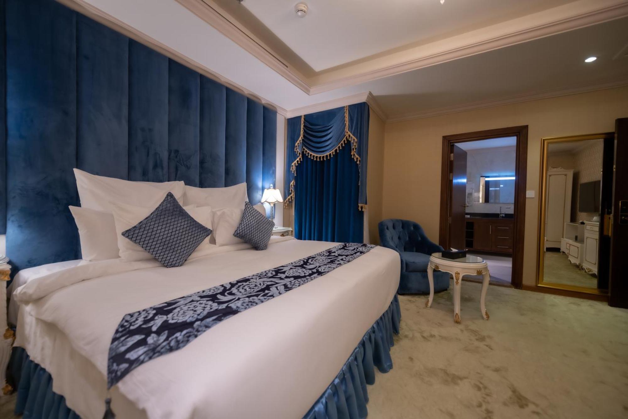Standard King Room
