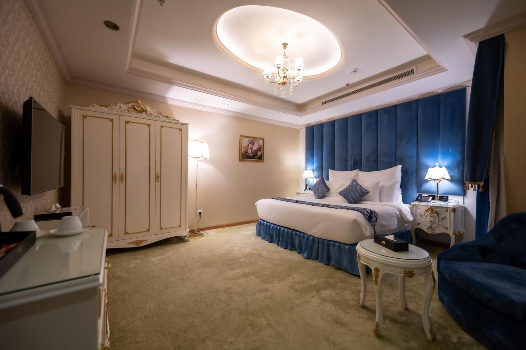 Standard King Room